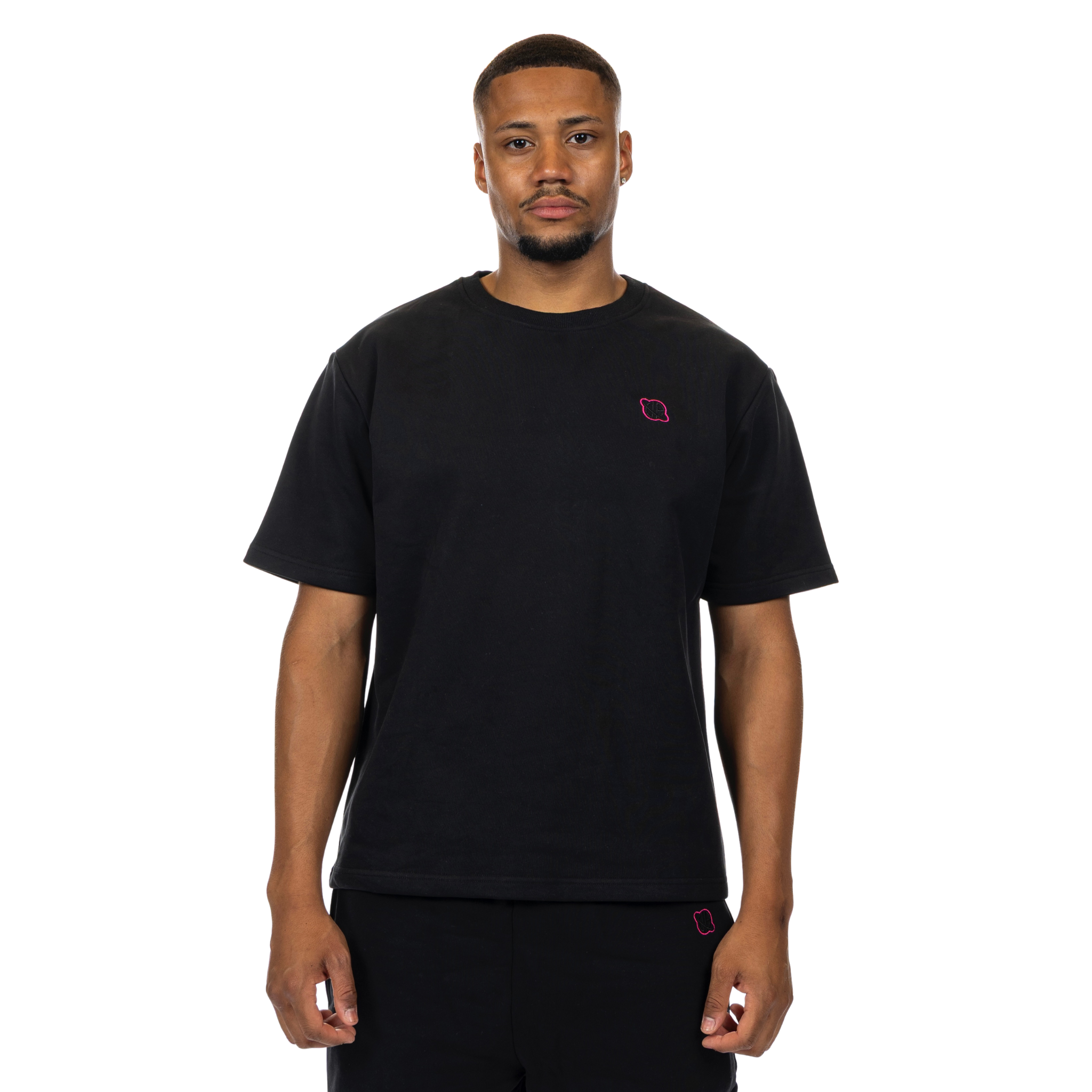 ESSENTIALS T-SHIRT